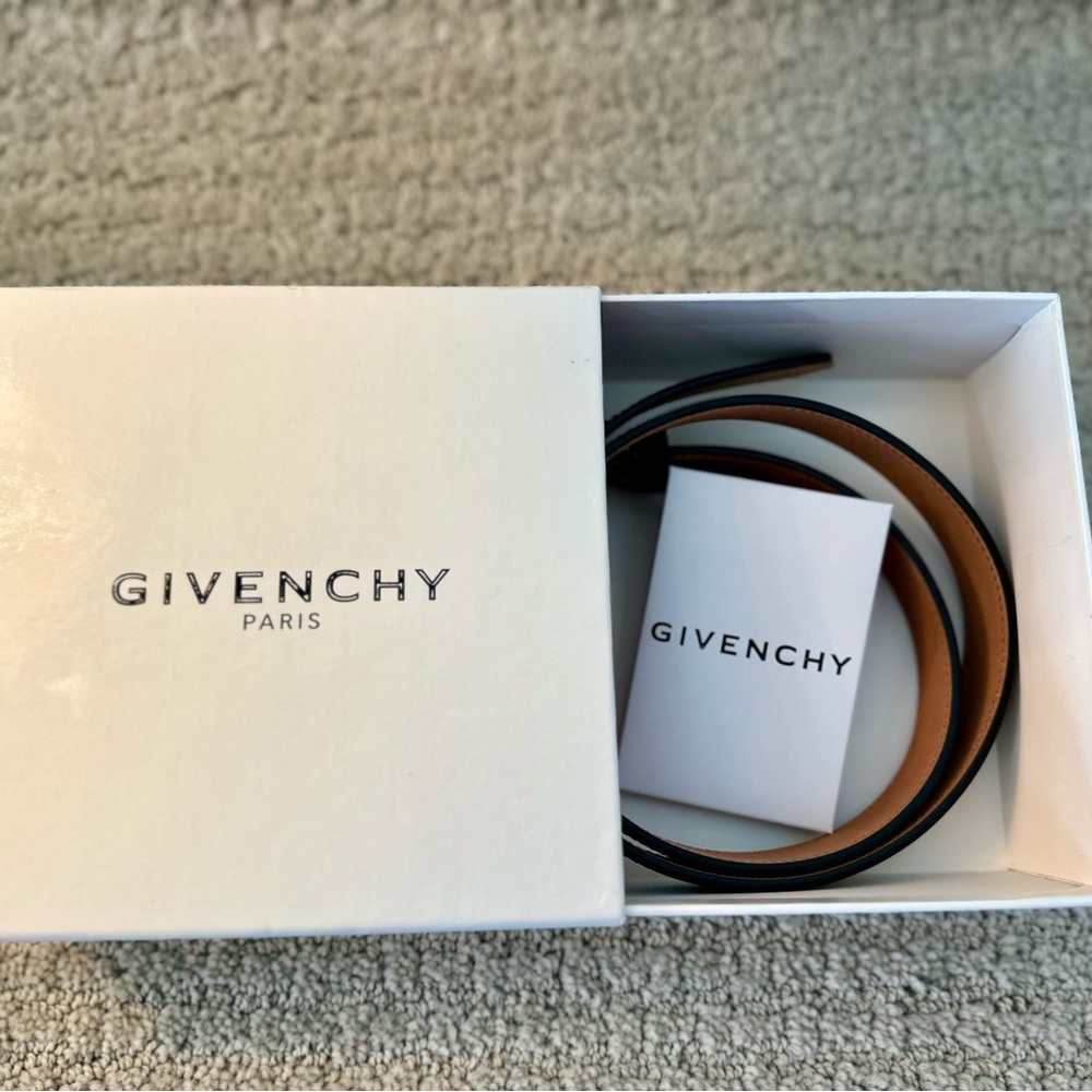 Givenchy Black Patent Leather 2CM Belt – Size 75 – Never Worn, With Box